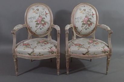 Four molded beech cabriole armchairs with...