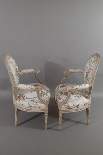 Four molded beech cabriole armchairs with...