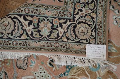 Cashmere and silk oriental rug in pink tones...