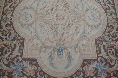 AUBUSSON. Important wool carpet on cotton...