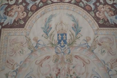 AUBUSSON. Important wool carpet on cotton...