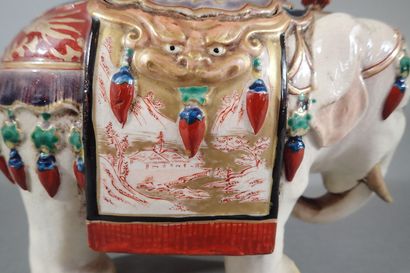 Japan, Meiji period
Two glazed stoneware...