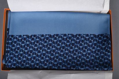 HERMES. Men's scarf, rectangle in blue silk...