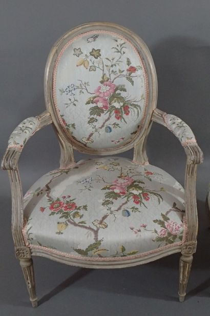 Four molded beech cabriole armchairs with...