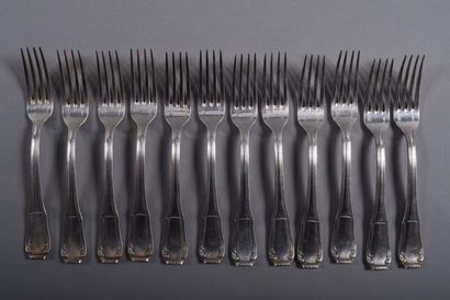 BOULENGER. A silver-plated household set,...