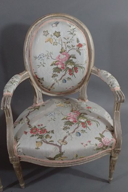 Four molded beech cabriole armchairs with...