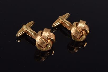 Pair of 18k gold cufflinks with guilloché...
