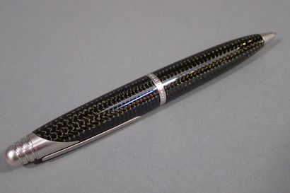 Alfred DUNHILL. Carbon fiber ballpoint pen....