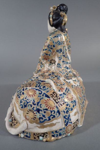 Japan, Meiji period
Two glazed stoneware...