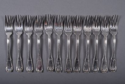 BOULENGER. A silver-plated household set,...