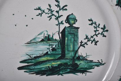 MARSEILLE. Circular earthenware dish in green...
