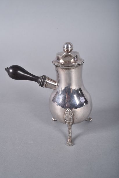 Tripod silver baluster-shaped egoiste coffee...