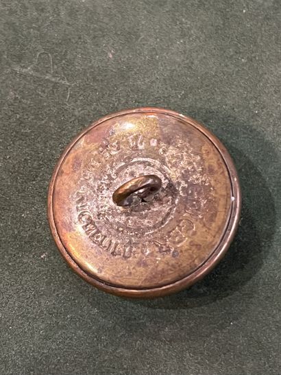 ORL. Bouton de tenue de l’équipage de La...