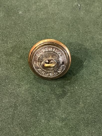 ORL. Bouton de gilet de l’équipage de La...