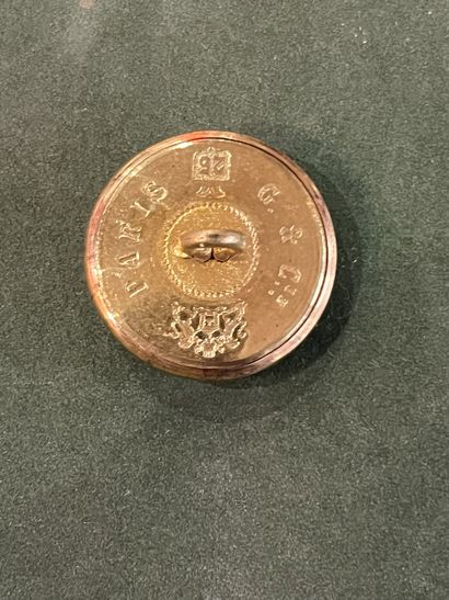 ANJ. Bouton de tenue de l’équipage Russon...