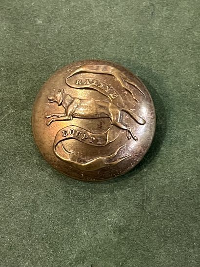 EST. Bouton de tenue du rallye Louppy (1840-1848)Comte...