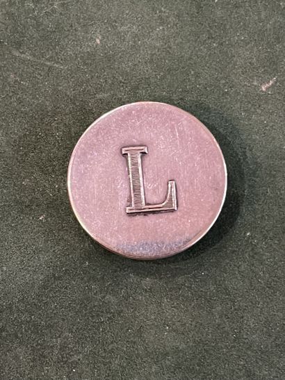 EST. Bouton de tenue de l’équipage des Officiers...