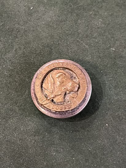 ORL. Bouton de gilet de l’équipage d’Alosse...