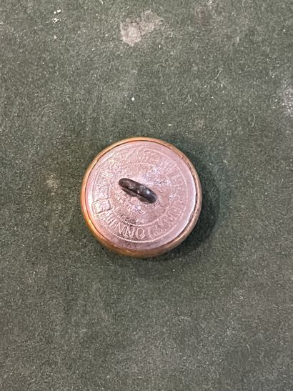 BRE. Bouton de gilet de l’équipage Par Vaux...