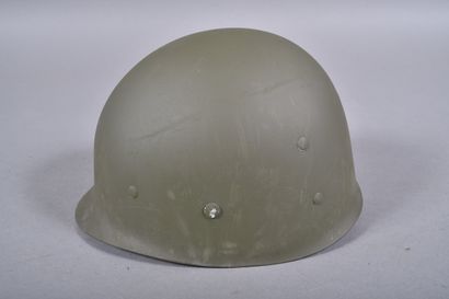 US- Casque M1. Coque en acier repeint OD....