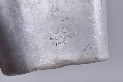 US-Trois bidons M-1910 : un en alu AGM Co...