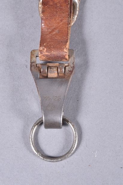 ALL. Dague mod 33. Fusée de couleur marron,...