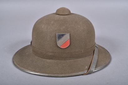 Casque tropical Allemand m/40 de l'armée...