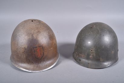 US- Casque M1. Coque en acier peinte avec...