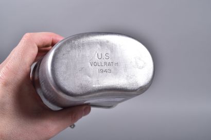 US-Trois bidons M-1910 : un en alu AGM Co...