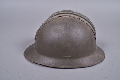Fr- Uniforme du lieutenant Le Pontois comprenant...
