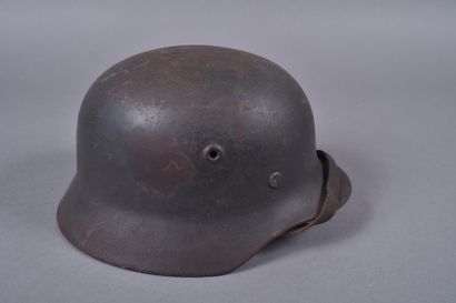 Casque Allemand m/40 de l'armée de terre...