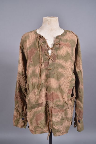 All. Blouse camouflée sans capuche du deuxième...