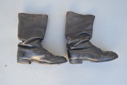 All- Paire de bottes à tige courte en cuir...