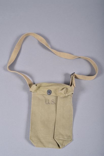 US- Pochette porte-chargeur Thomson, datée...
