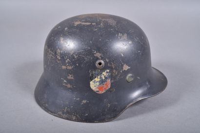 Casque Allemand m/35 double insigne de l'armée...