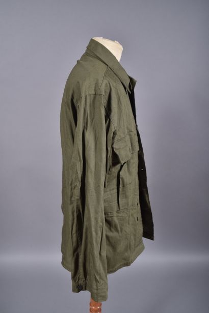 US- Veste HBT OD7 à deux poches de poitrine...