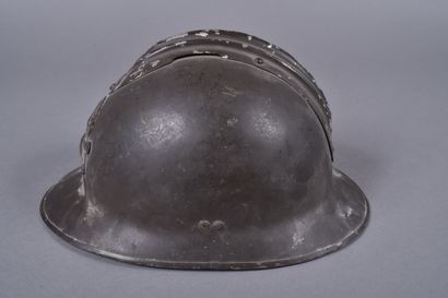 Casque Adrian m/25 attribut m/15 de l'artillerie....
