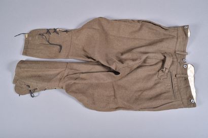 Fr- Pantalon droit d’officier en drap fin...