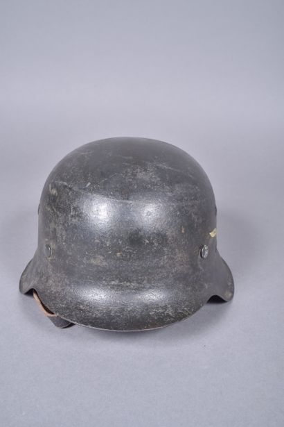 Casque Allemand m/42 de l'armée de l'air...