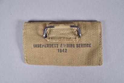 US- Lot : pochette à pansement datée 1942,...