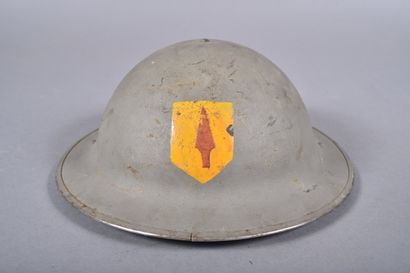 GB- Casque Mk II en acier peint avec insigne...