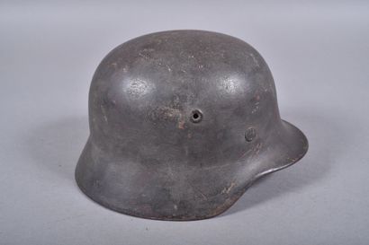 Casque Allemand m/40 armée de terre. Coque...