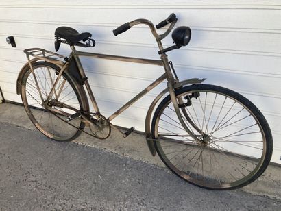 ALL. Vélo militaire Truppenfarrad, de marque...
