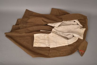 Fr- Capote modèle 1938 en drap de laine kaki,...