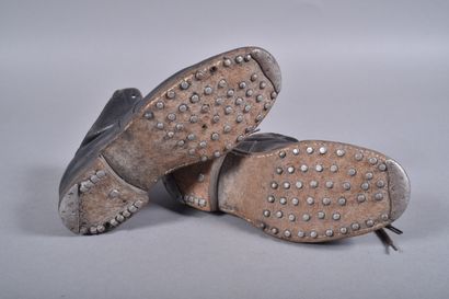 Fr- Paire de brodequins troupe modèle 1941...
