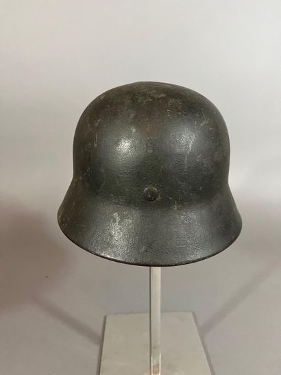 Casque Allemand m/40 de l'armée de terre...