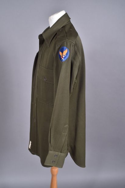 US- Chemise d’officier chocolat, étiquette...