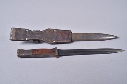 All- Baïonnette 1884-98. Poignée à plaquettes...