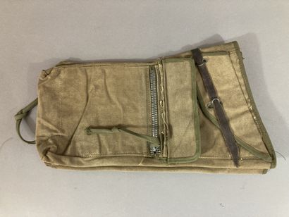 US- Sac à paquetage en toile OD-7 daté 1943...