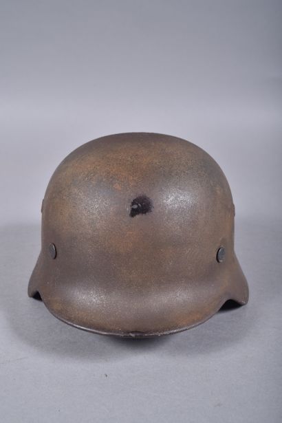 Casque Allemand m/40 de l'armée de terre....